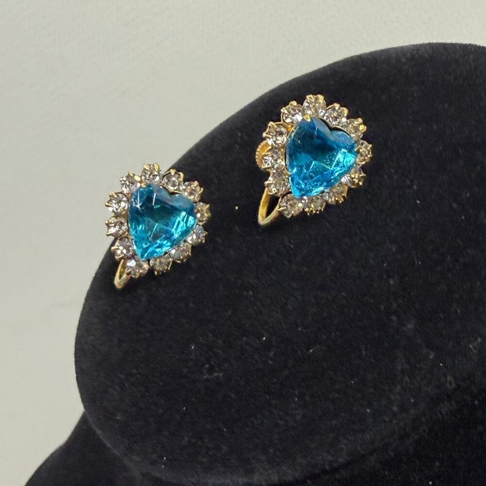Vintage Screw Back Heart Rhinestone Earrings Blue Topaz Color Gold Tone